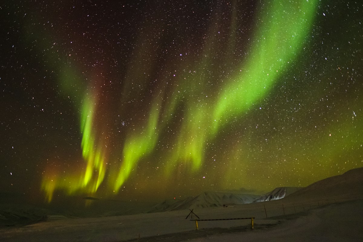 Cực quang trên bầu trời Longyearbyen, Svalbard