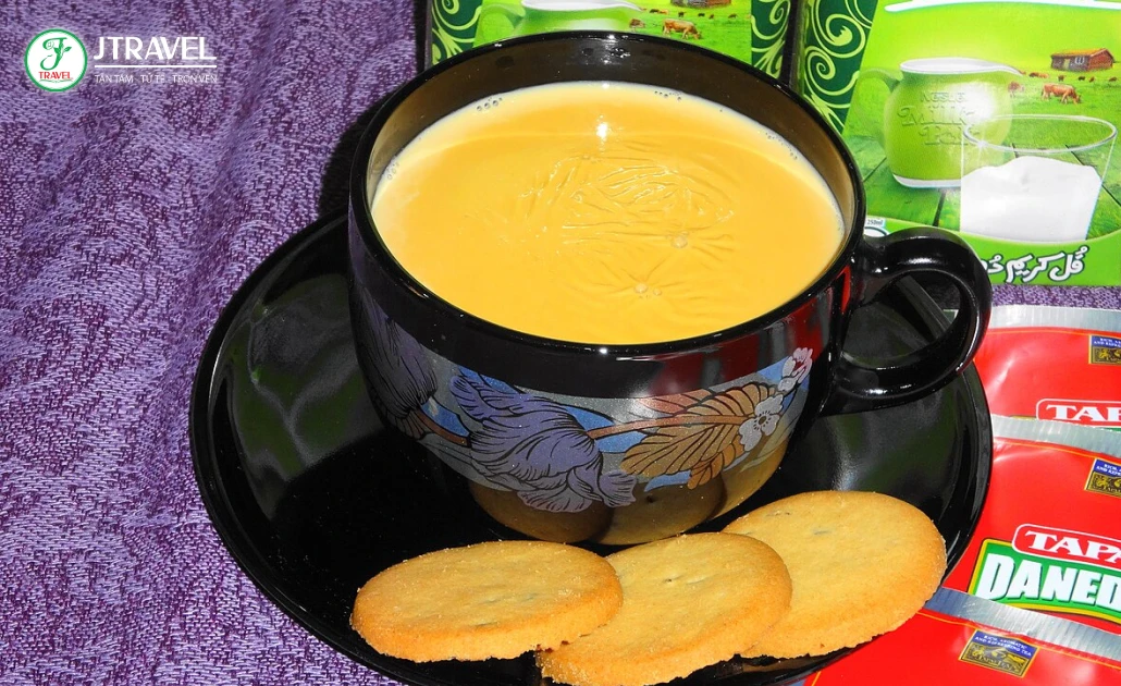 Thức uống Dood Pathi thơm béo đặc trưng Pakistan