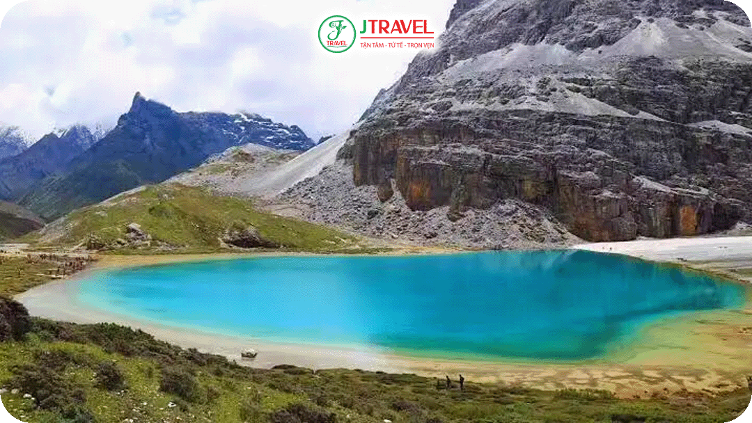 Hồ Sữa bình yên