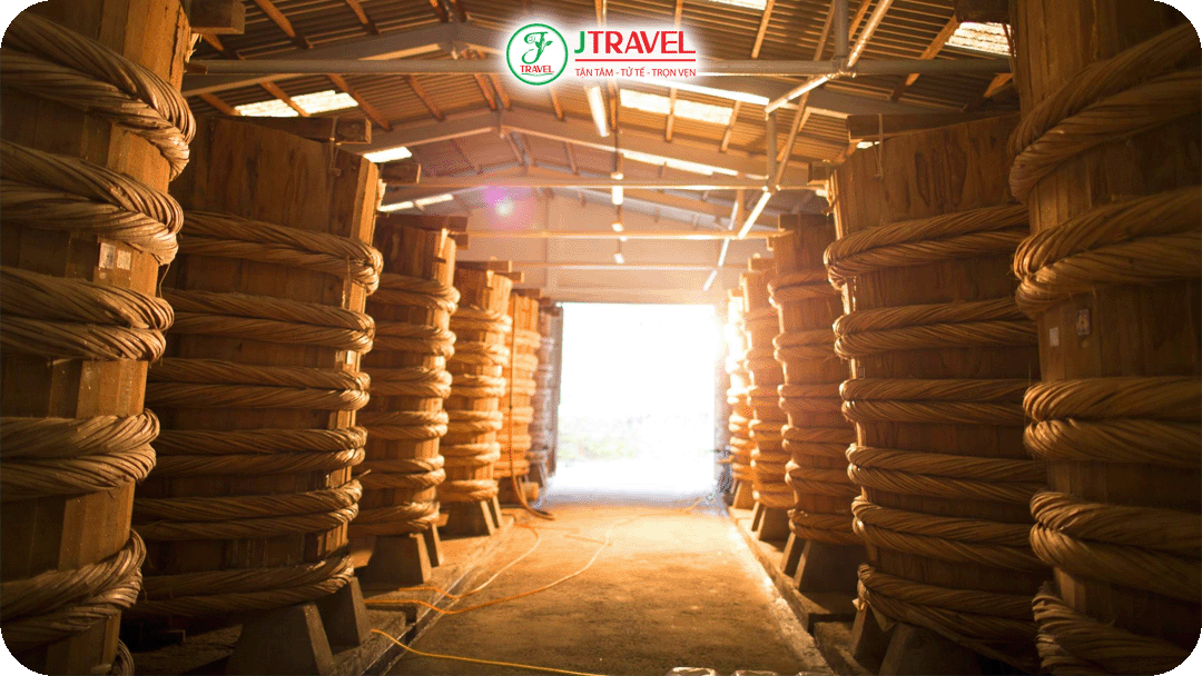 Nhà thùng nước mắm Phú Quốc – Xưởng nước mắm truyền thống