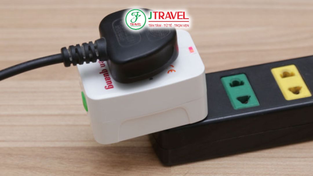 Mang Adapter khi đi du lịch