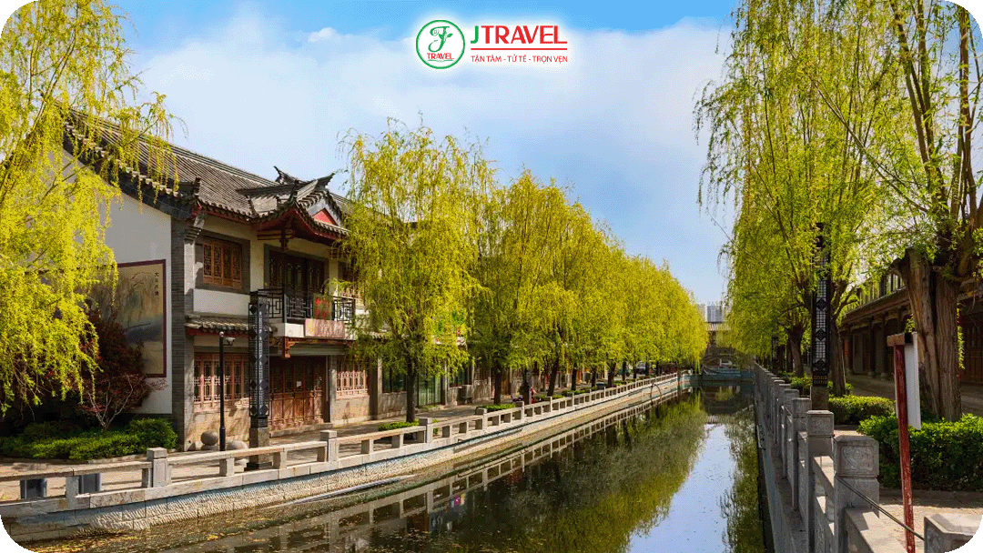 Tháng 10 là thời khắc mùa thu ở Trung Quốc bước vào độ đẹp nhất