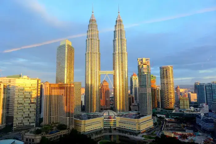 Tháp đôi Petronas – Kiệt tác kiêu hãnh của Malaysia (ảnh internet)