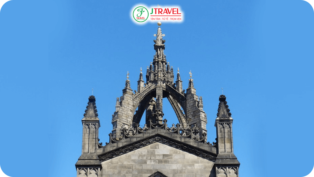 Tháp chuông vương miện trên Nhà thờ St Giles