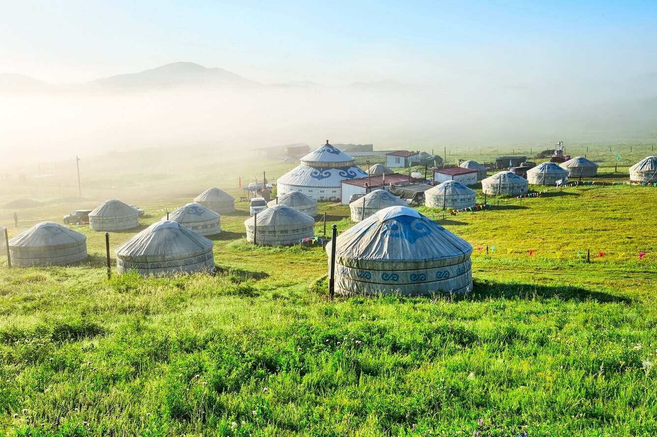 Tour Nội Mông Trung Quốc 5N4Đ: Ordos - Thảo nguyên Ordos - Sa mạc Vọng Âm - Lăng Thành Cát Tư Hãn