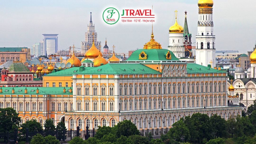 Điện Kremlin nằm ngay trung tâm thủ đô Moscow