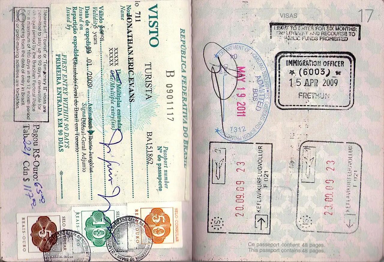 Hộ chiếu cần còn hạn ít nhất 6 tháng khi xin visa Mỹ