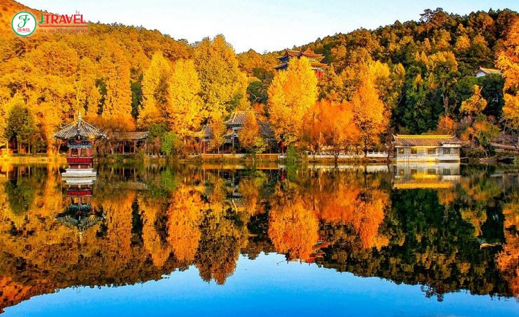 Lệ Giang mùa thu với lá vàng