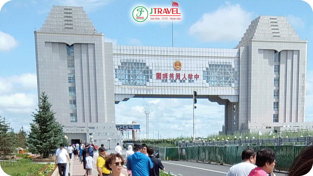 Tham quan Cửa khẩu Quốc tế Trung – Nga