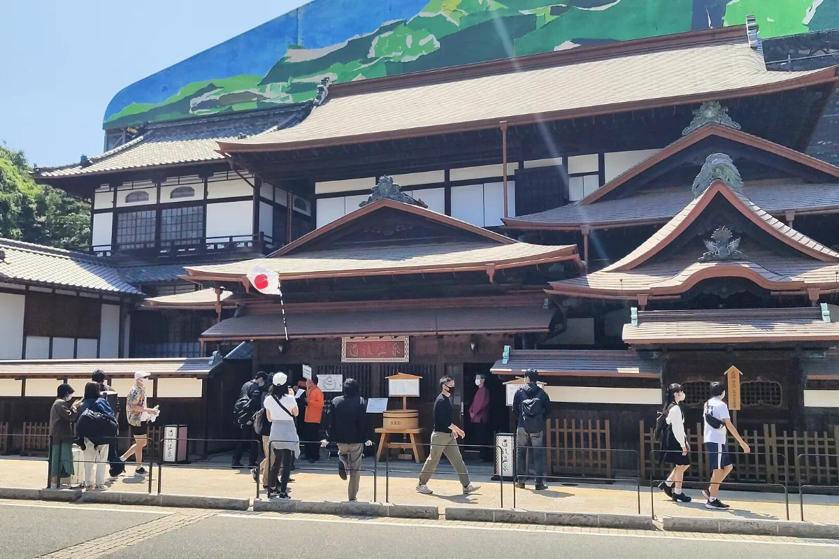 Khu phố Dogo Onsen