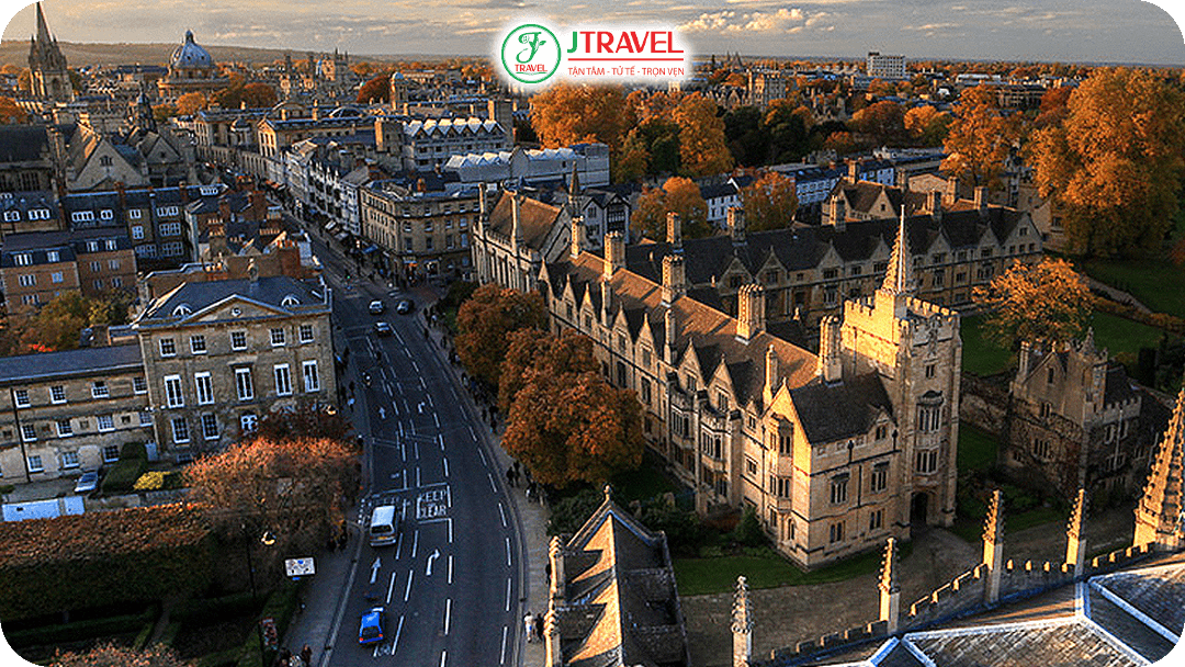 Không khí dễ chịu 12-18°C vào mùa thu ở Oxford