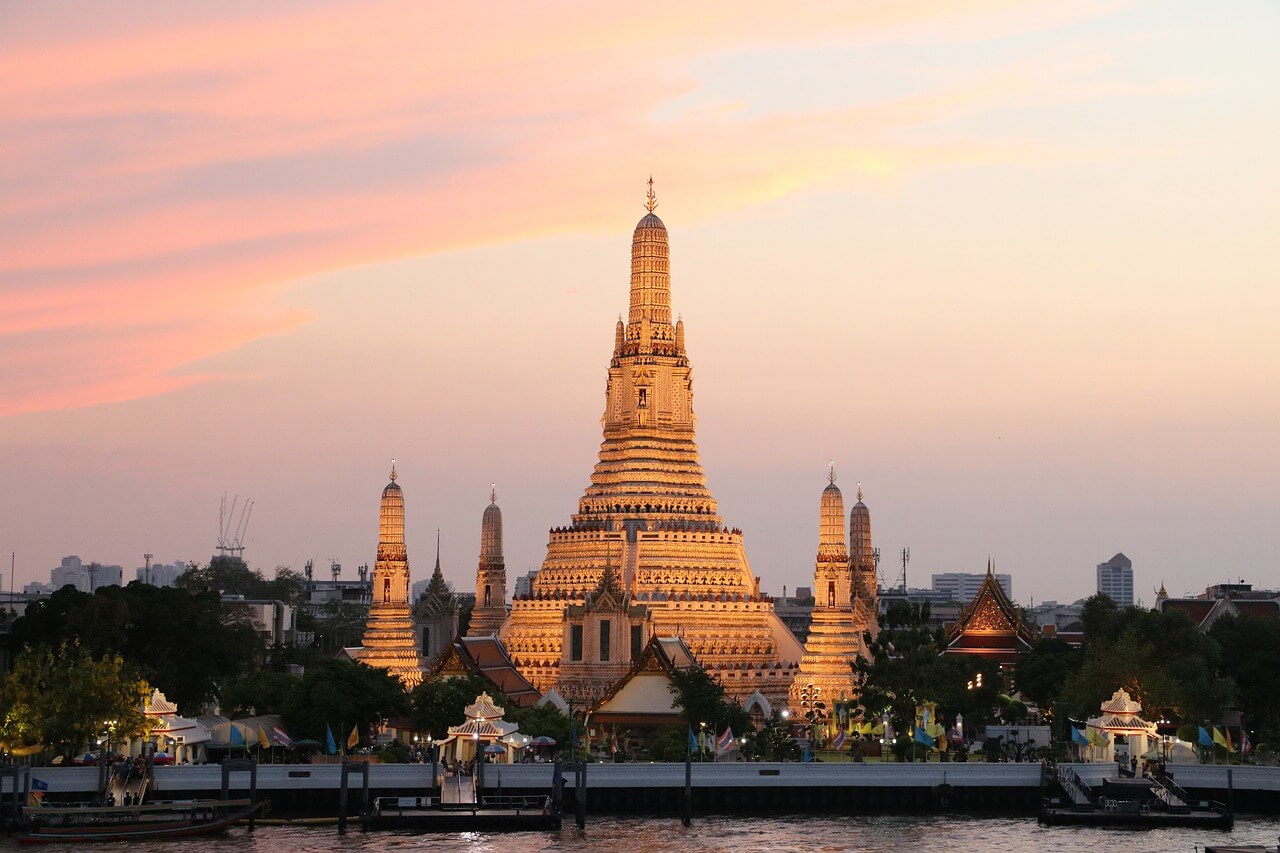 Chùa Wat Yai Chaimongkhon tại Thái Lan