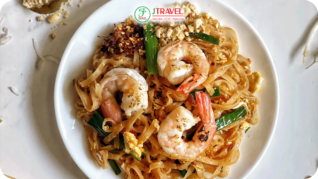 Pad Thái - món mì xào truyền thống của Thái Lan