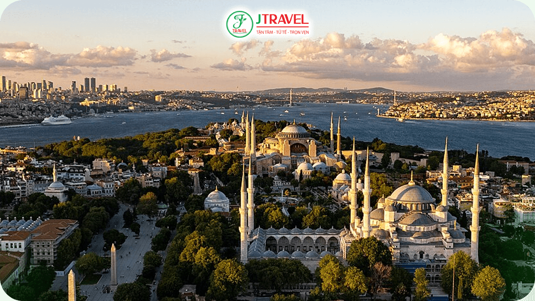 Istanbul - thành phố mang linh hồn của ba đế chế hùng mạnh