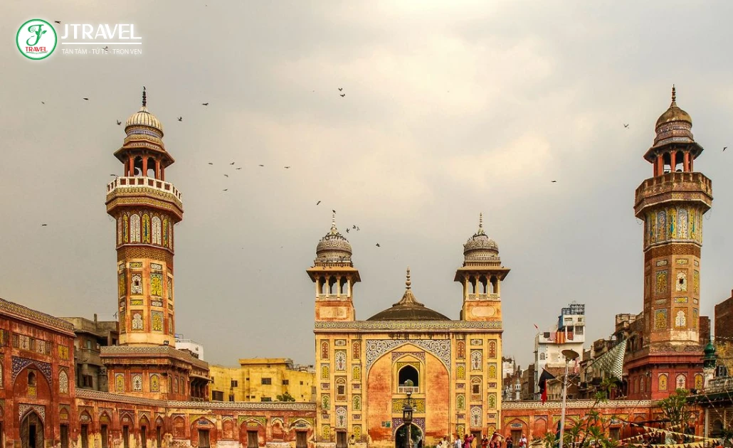 Lahore thành phố lớn nổi bật với văn hóa, kiến trúc Mughal 