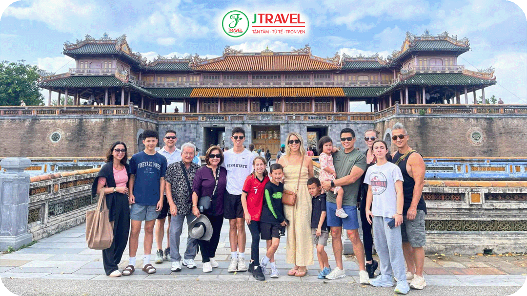 Tour Miền Trung khám phá văn hóa và ẩm thực cùng J Travel