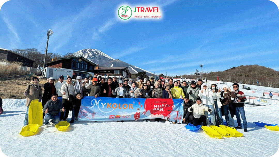 Trượt tuyết tại Fujiten – hoạt động yêu thích của du khách Việt