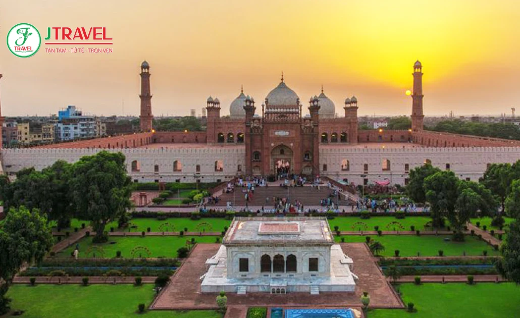 Trải nghiệm văn hóa và kiến trúc Lahore trọn vẹn vào mùa xuân và mùa thu