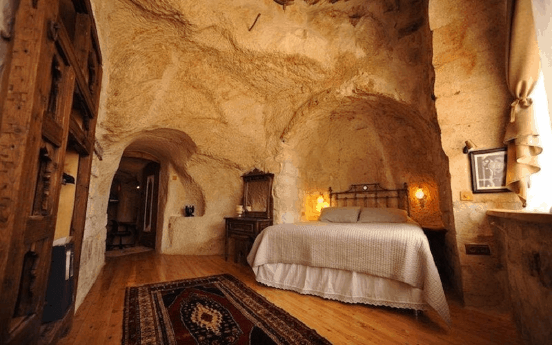 Ngủ tại khách sạn hang đá Cappadocia ở Thổ Nhĩ Kỳ