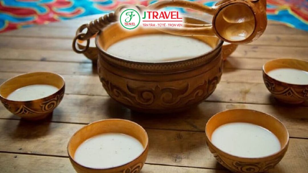 Ẩm thực Mông Cổ tại lễ hội