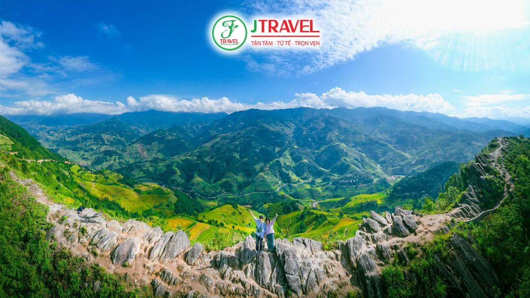 Ngắm Mù Cang Chải qua sống lưng khủng long