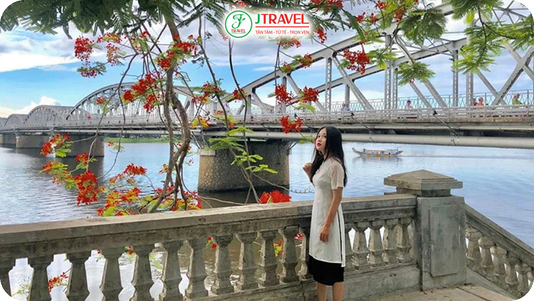 Thời gian đẹp nhất du lịch Huế là từ tháng 3 đến tháng 8