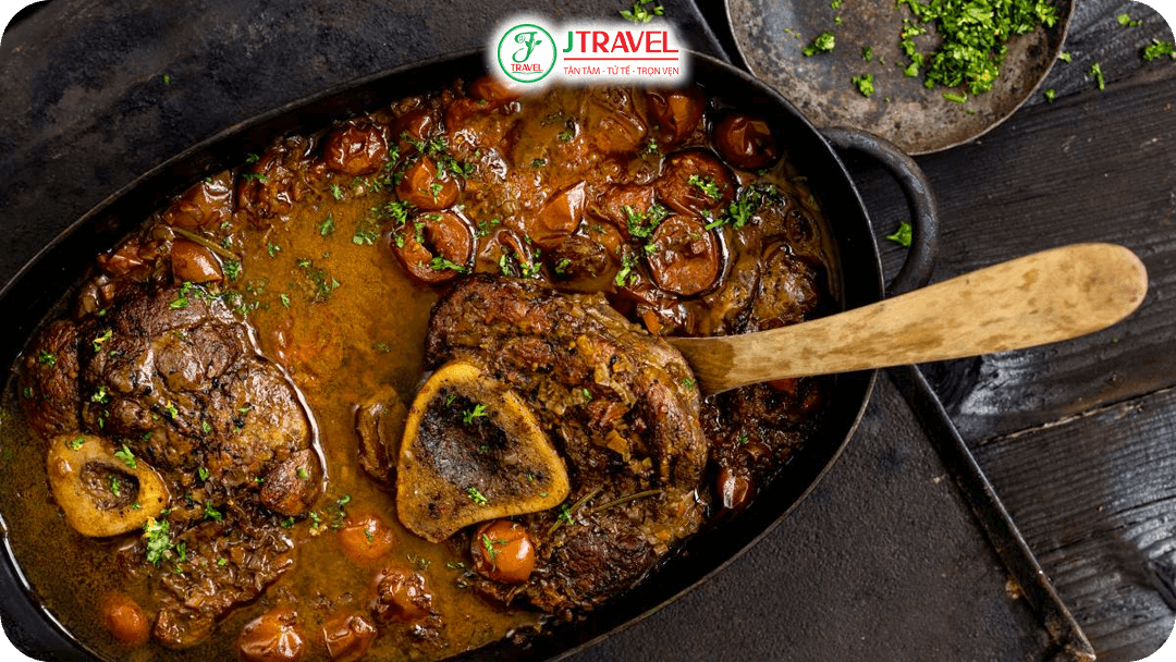Thịt bê hầm xương kiểu Milan (Ossobuco)