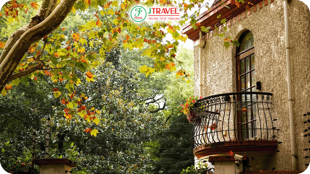 Check-in tại ban công Romeo đầy lãng mạn