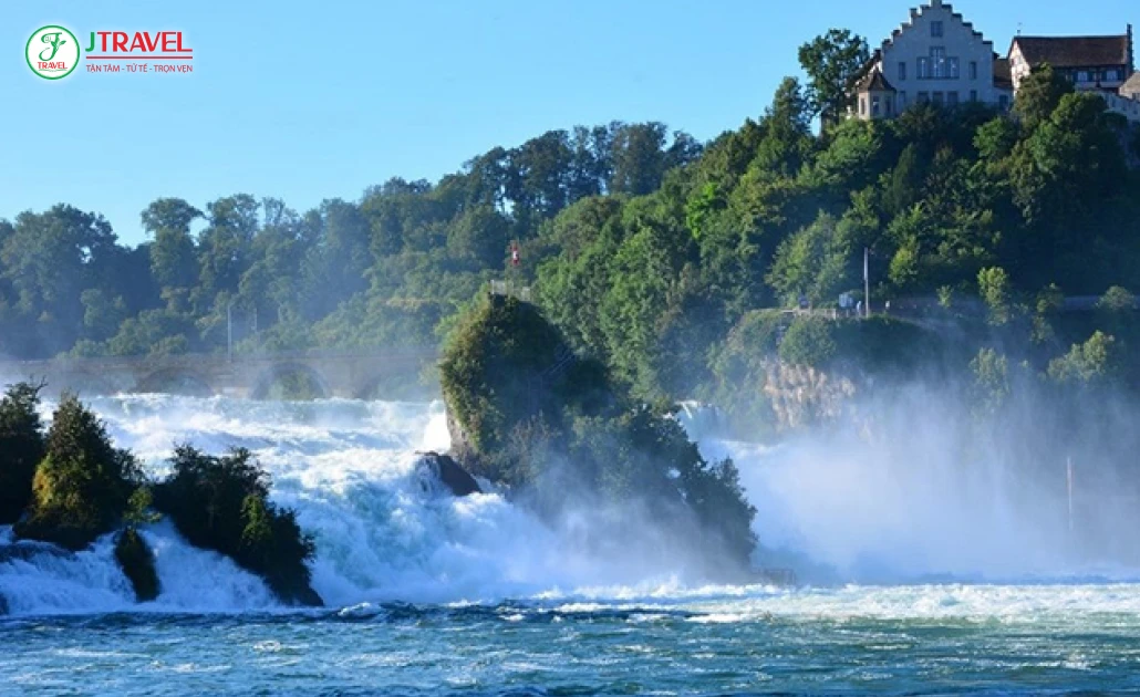 Thác Rhine Thụy Sĩ – thác nước lớn nhất châu Âu với cảnh hùng vĩ