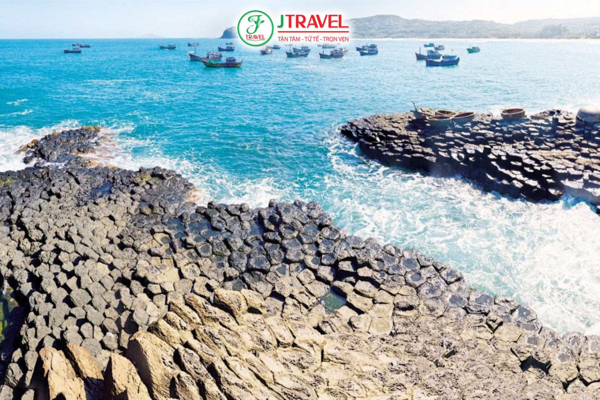 Gành đá đĩa vào mùa nắng