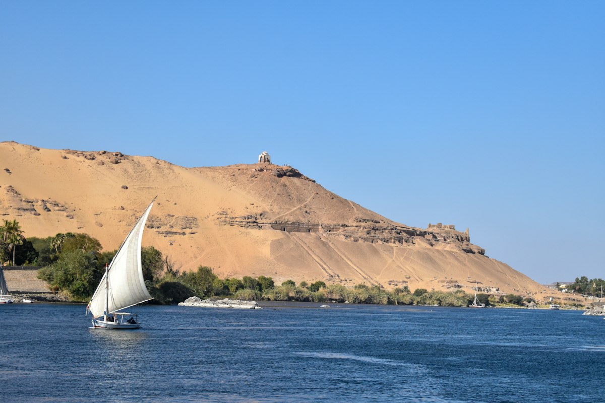 Thuyền buồm trên sông Nile ở Aswan