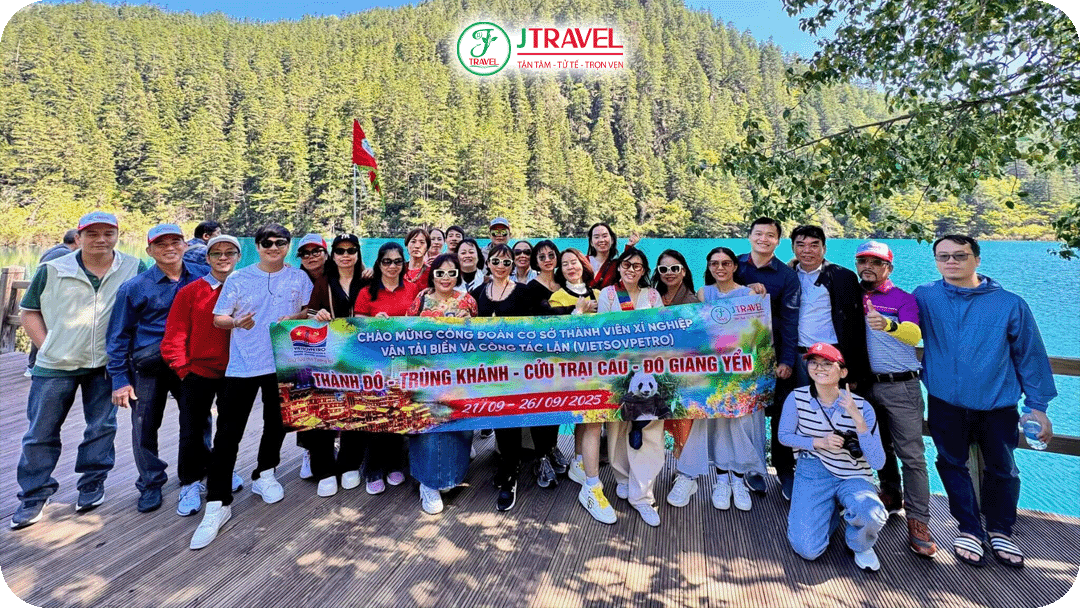Tour tham quan Cửu Trại Câu cùng đoàn du lịch J Travel