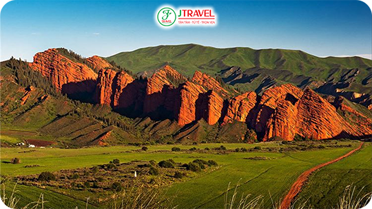 Hẻm Núi Charyn – Grand Canyon Thu Nhỏ Của Trung Á