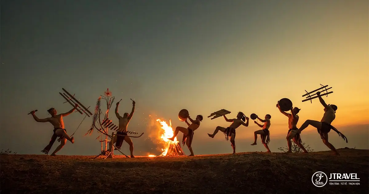 “Không gian văn hóa Cồng chiêng Tây Nguyên” đã được UNESCO công nhận là di sản văn hóa phi vật thể đại diện của nhân loại năm 2005