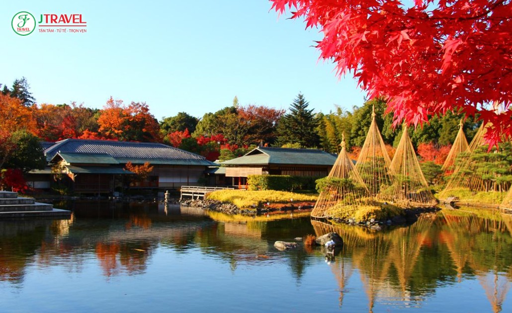 Hồ Shirotori yên bình giữa lòng thành phố