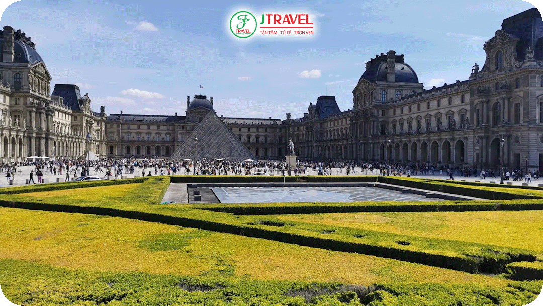 công viên Tuileries trở nên rực rỡ vào tháng 10-11