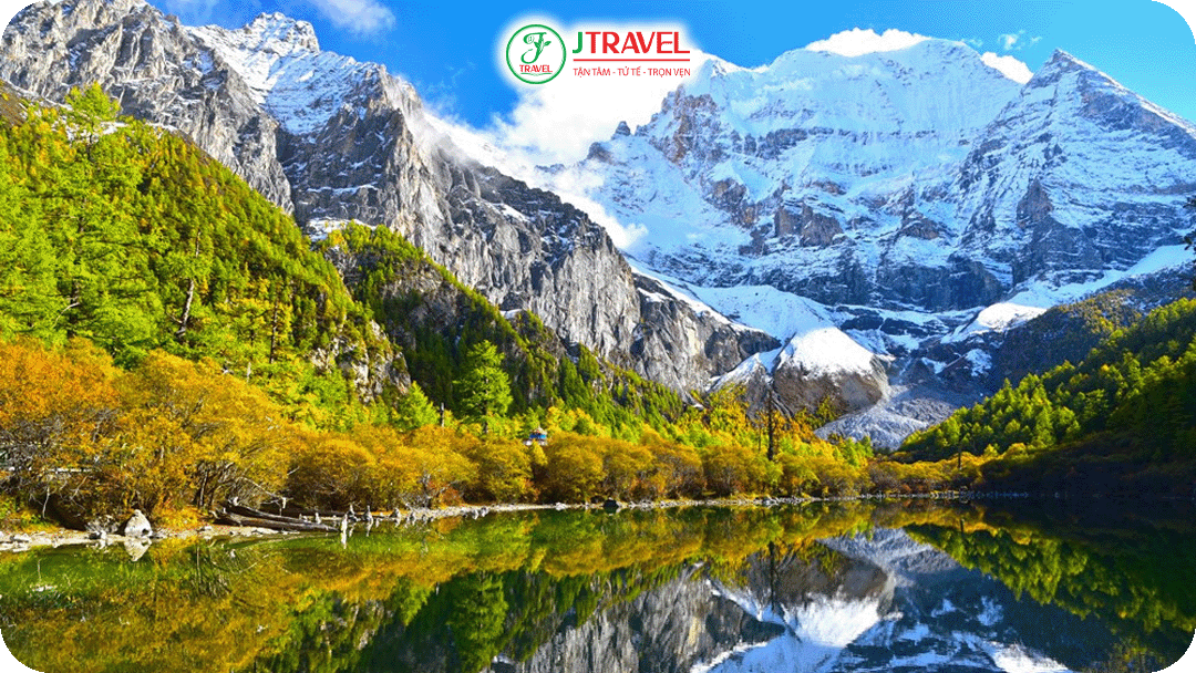 Hồ Trân Châu mùa thu