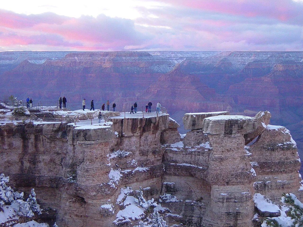Grand Canyon mùa đông, điểm tham quan trong tour Mỹ nên có bảo hiểm tai nạn