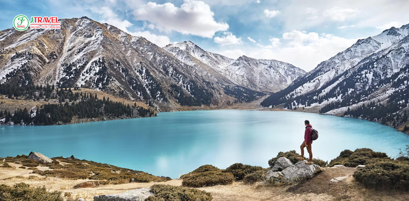 Những quốc gia như Uzbekistan, Kazakhstan hay Kyrgyzstan gợi mở hành trình du lịch độc lạ với các thành cổ phủ xanh màu thời gian