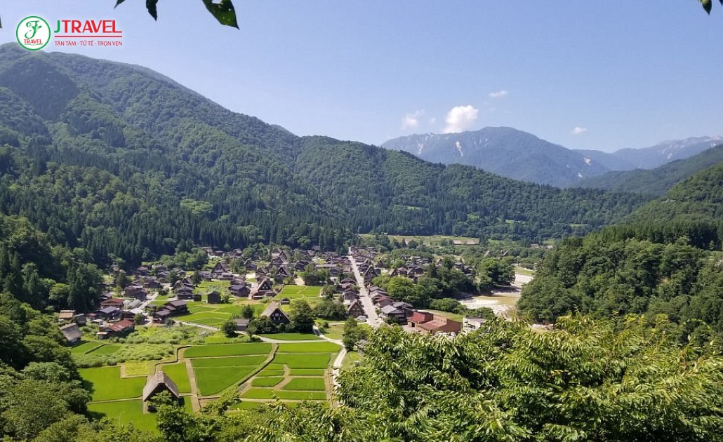 Toàn cảnh làng Ogimachi, Shirakawago