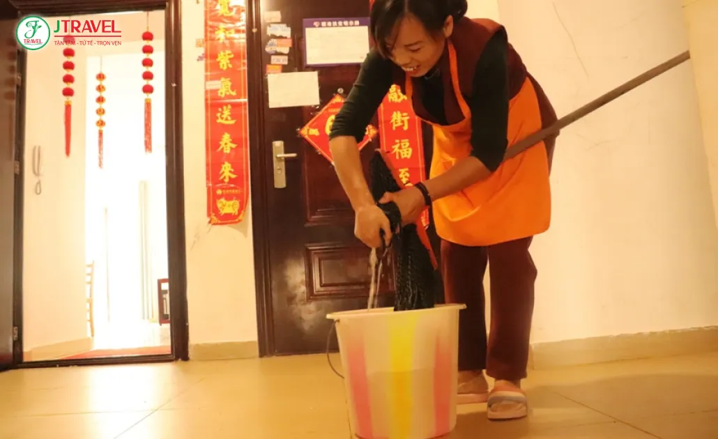 Dọn nhà đón năm mới 