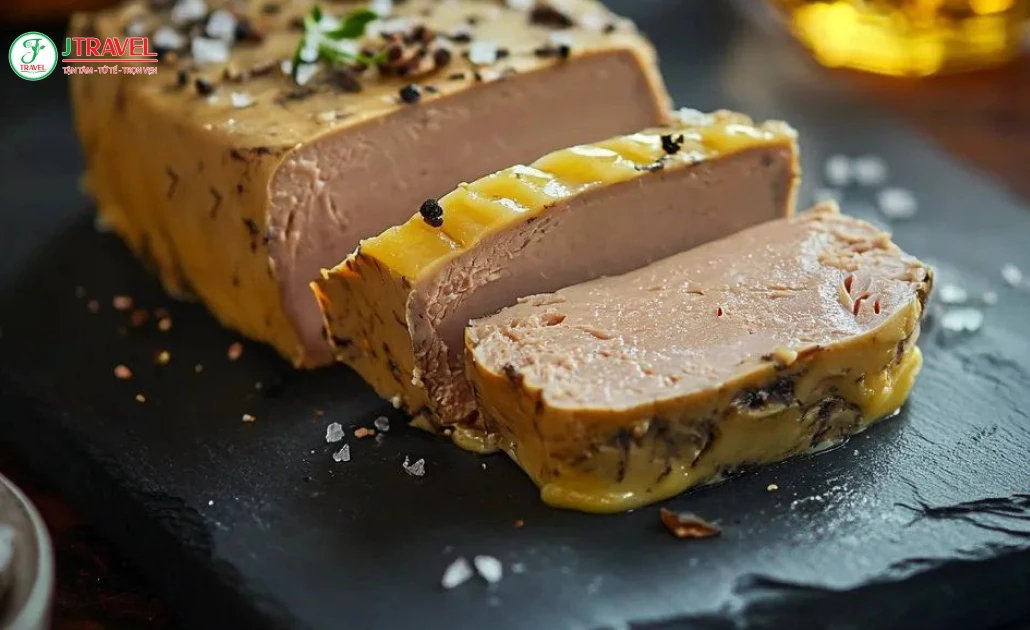 Foie gras tinh hoa ẩm thực cao cấp nước Pháp