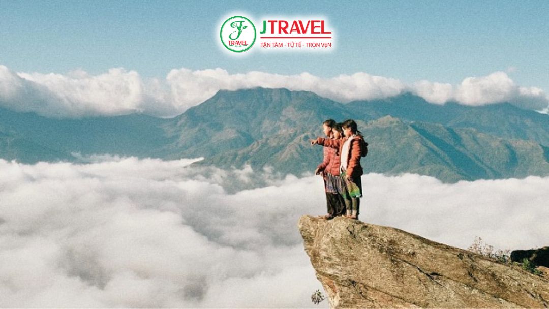 Y Tý một trong những biển mây đẹp như cổ tích