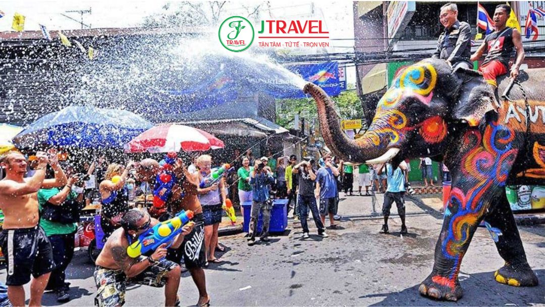 Tôn trọng văn hóa truyền thống Thái Lan