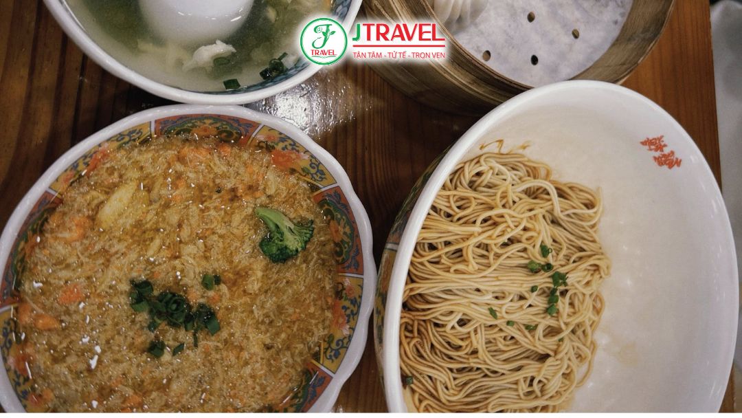 Dinh dưỡng của mỳ cua lông đủ cho một ngày dài