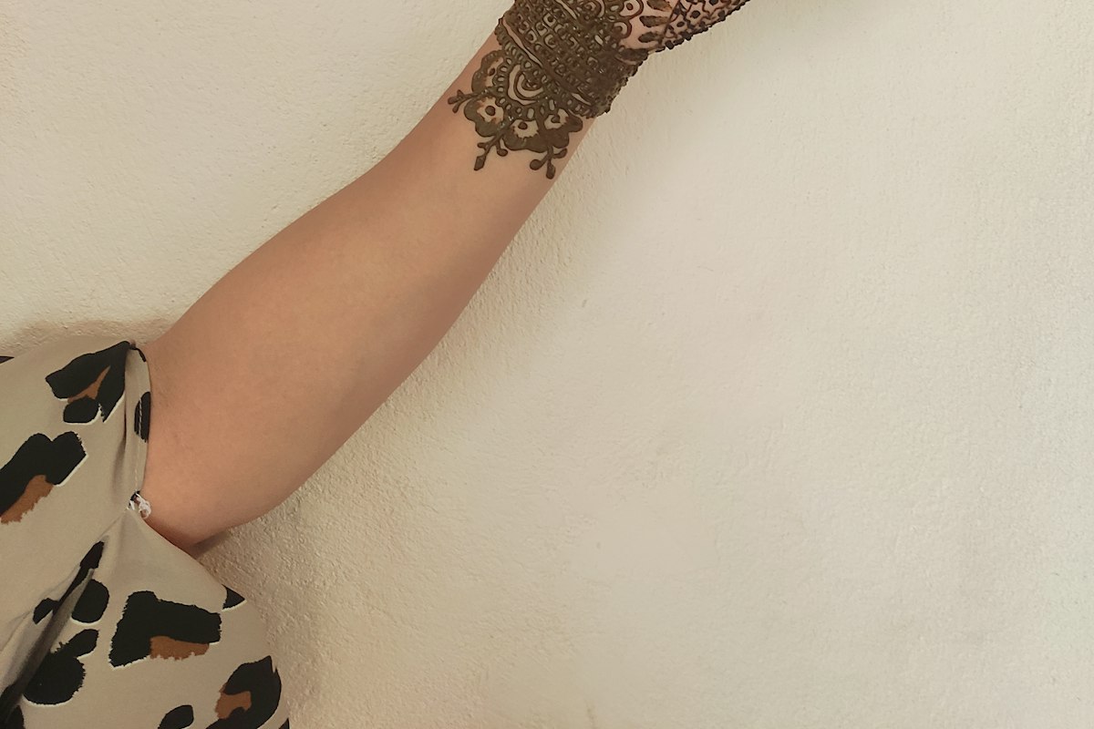 Hoa văn henna vẽ trên tay