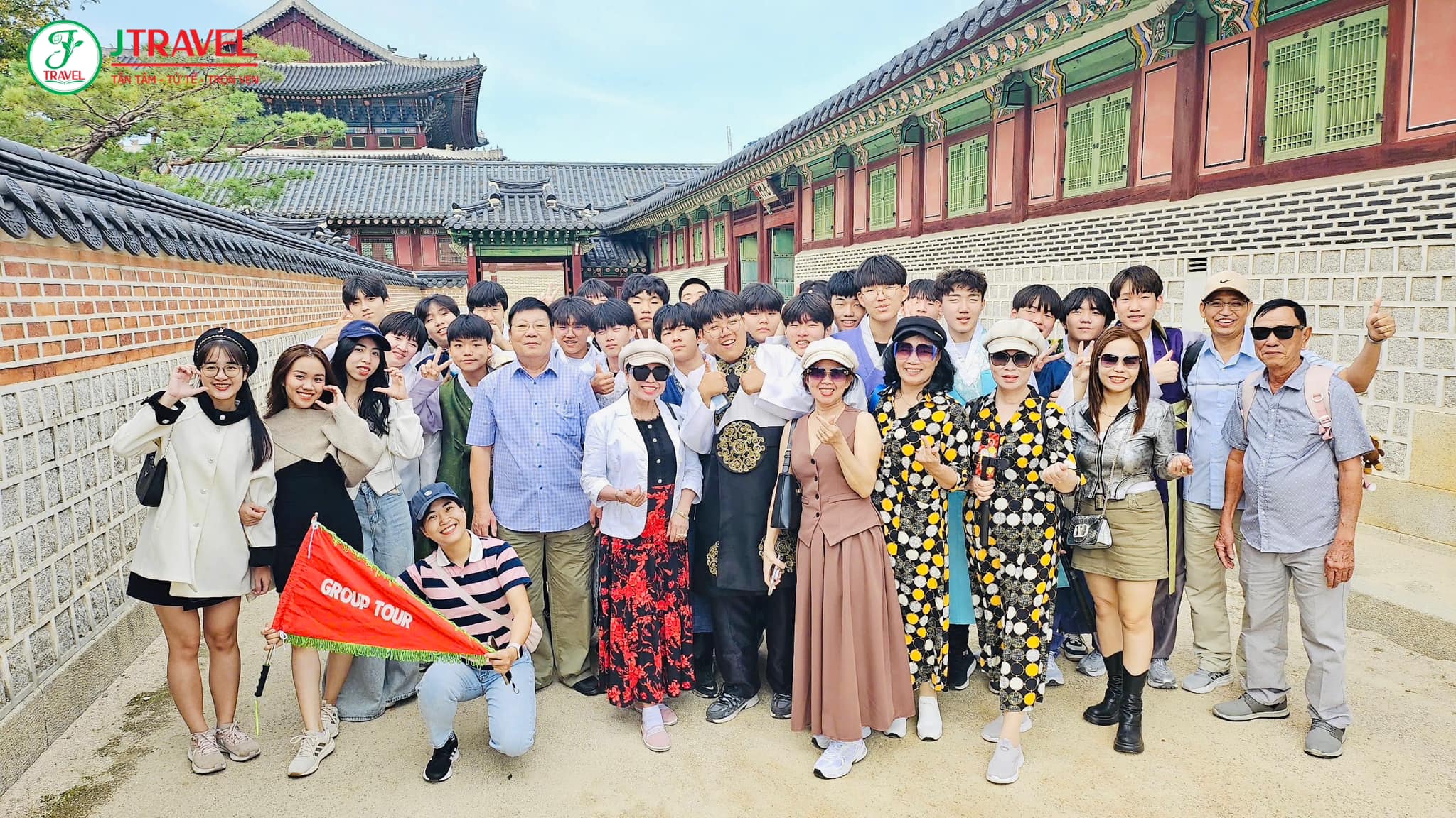 thumbai review tourHàn Quốc: Seoul - Nami - Everland | Mùa hoa anh đào 