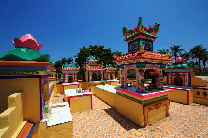 Âm Linh Tự và khu mộ gió binh phu Hoàng Sa