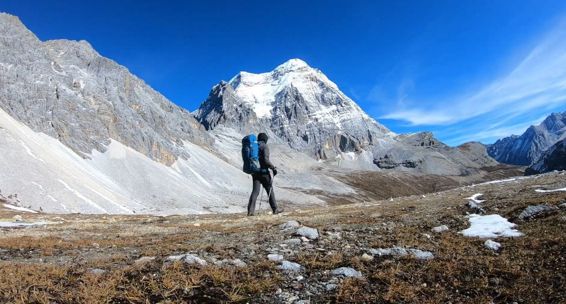 Du lịch Á Đinh - Cung đường trekking đến hồ Sữa