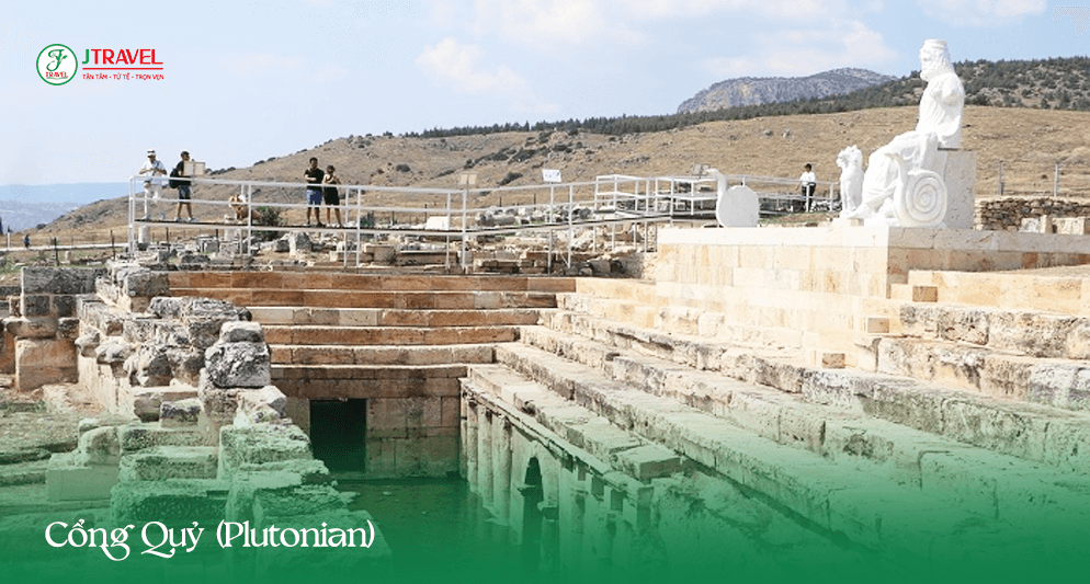 Cổng Quỷ (Plutonian)